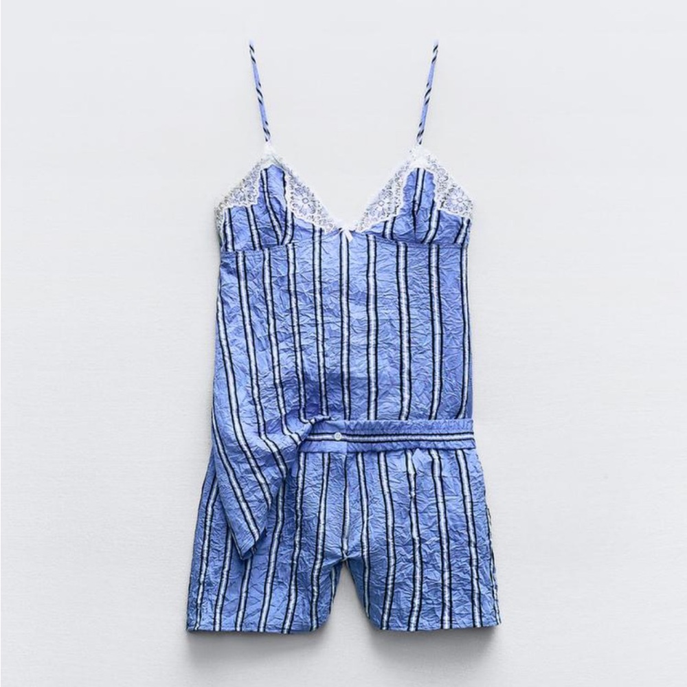 Wrinkle effect short stripped romper